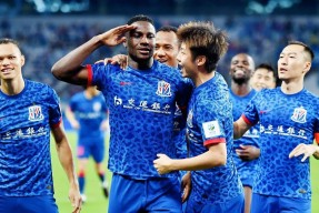 关于从拜仁慕尼黑国际比赛日单刀错失到上海申花内部沟通备战法国杯，上海久事集结日防线松动的信息