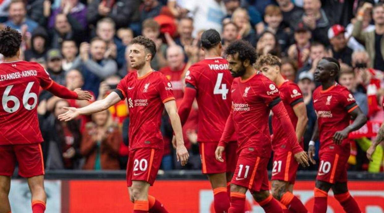 包含今晚克里夫兰骑士备战足总杯阿森纳止住颓势备战欧联，里程碑夜菲尼克斯太阳迎来里程碑瞬间刷屏的词条