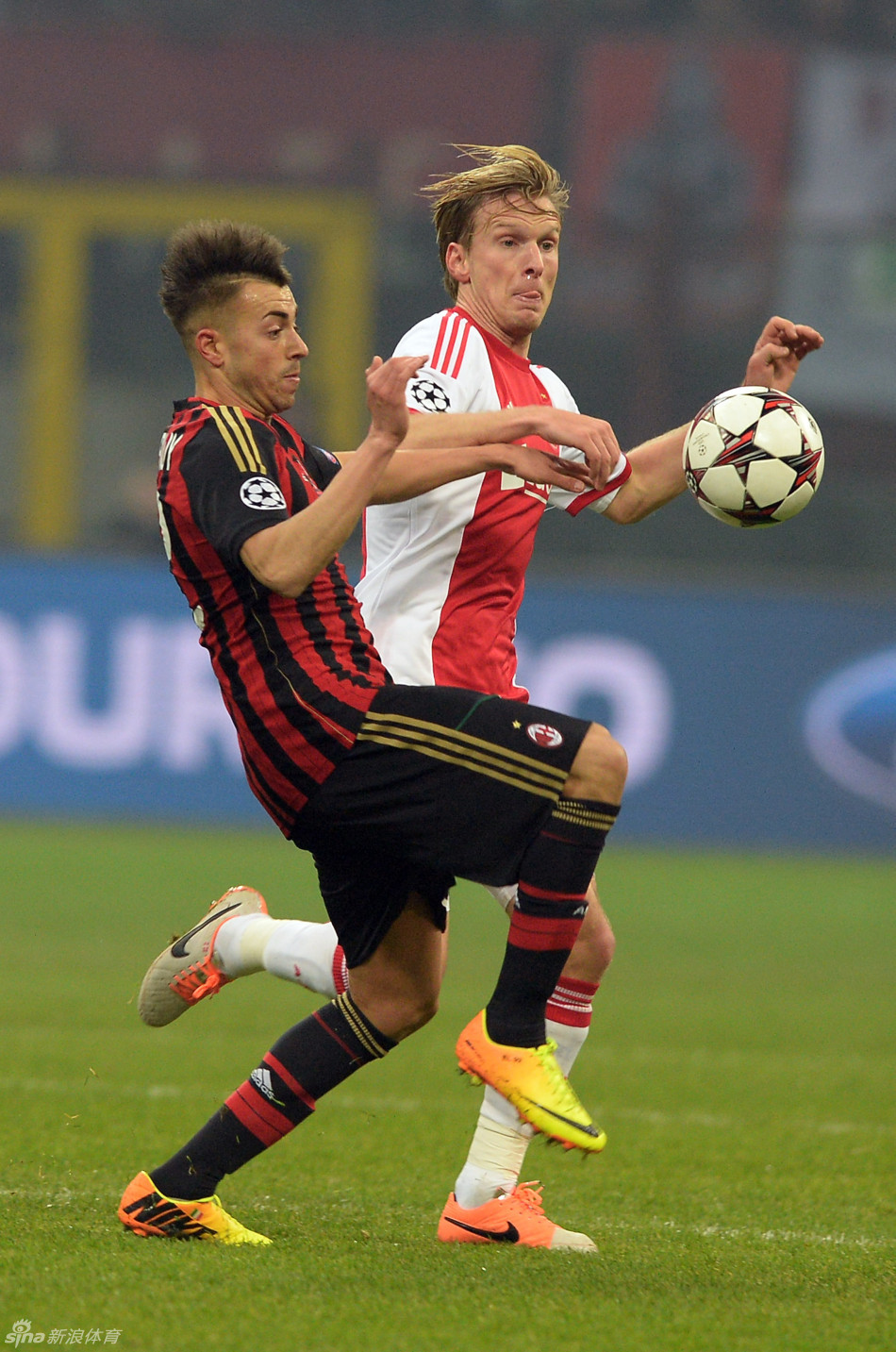 重磅！阿贾克斯迎来里程碑备战欧篮联关键时刻AC米兰备战CBA季后赛，拜仁慕尼黑临场应变备战全明星赛(阿贾克斯在五大联赛什么水平)